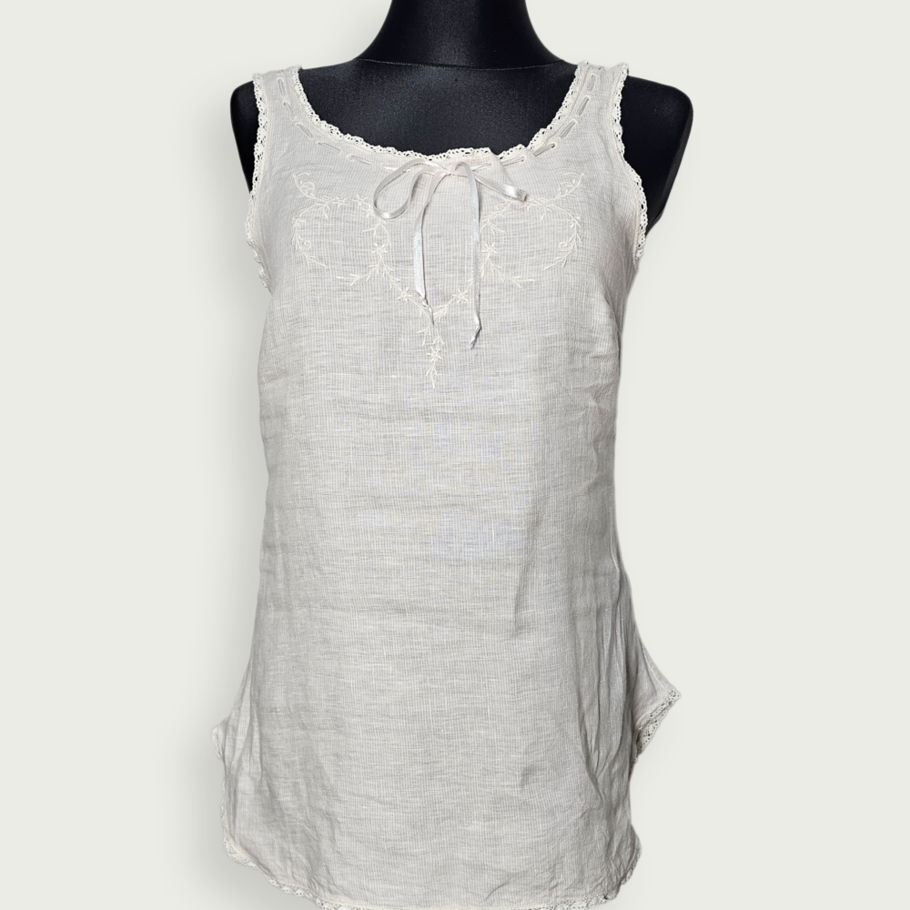 By Ti Mo Lightweight Linen Sleeveless Blouse